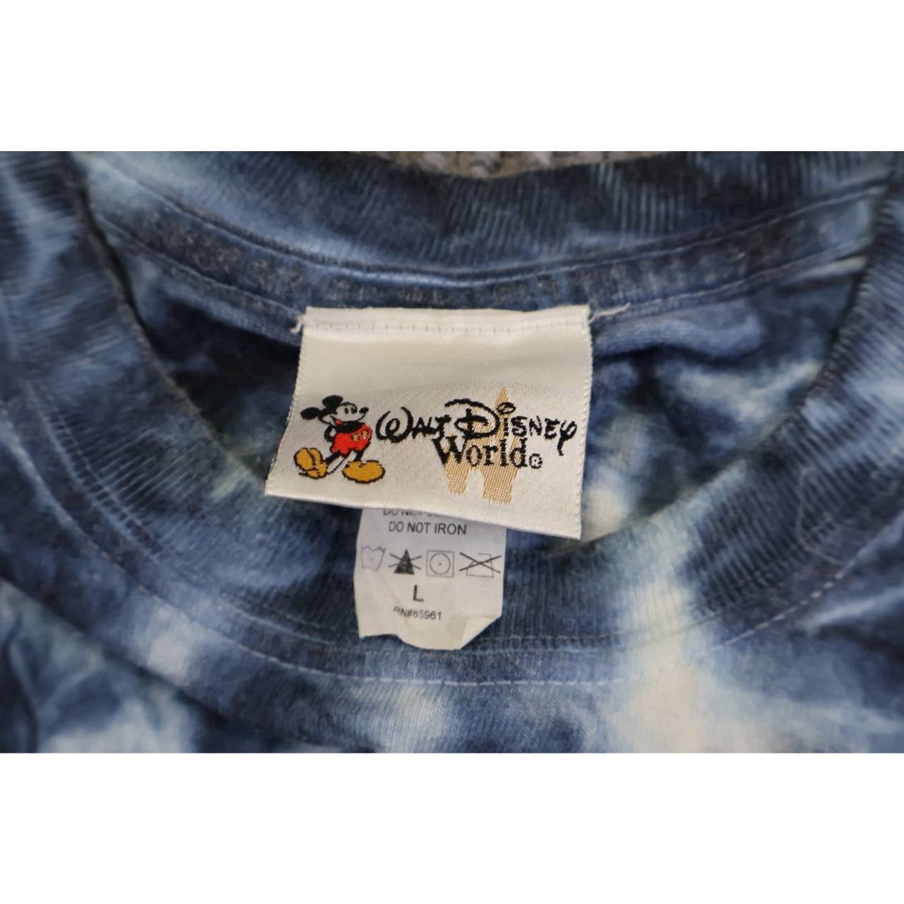 Vintage disney & looney tunes tees